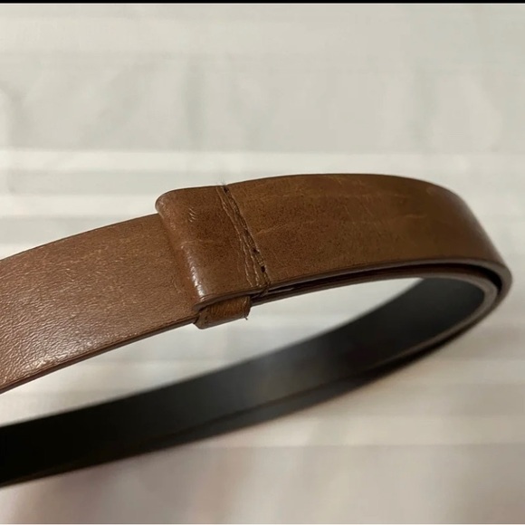 Chicos Adjustable Womens Brown
Belt with signs of wear on buckle -M/L - Picture 9 of 11